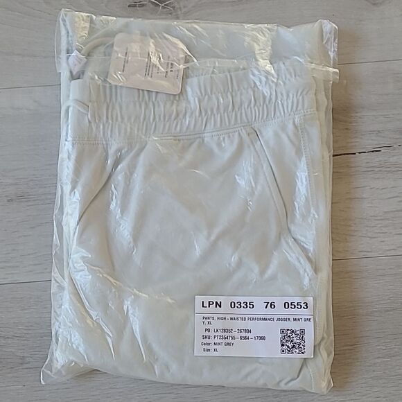 Fabletics High-Waisted Performance Jogger Size XL in Mint‎ Grey NWT in packaging - Picture 5 of 8